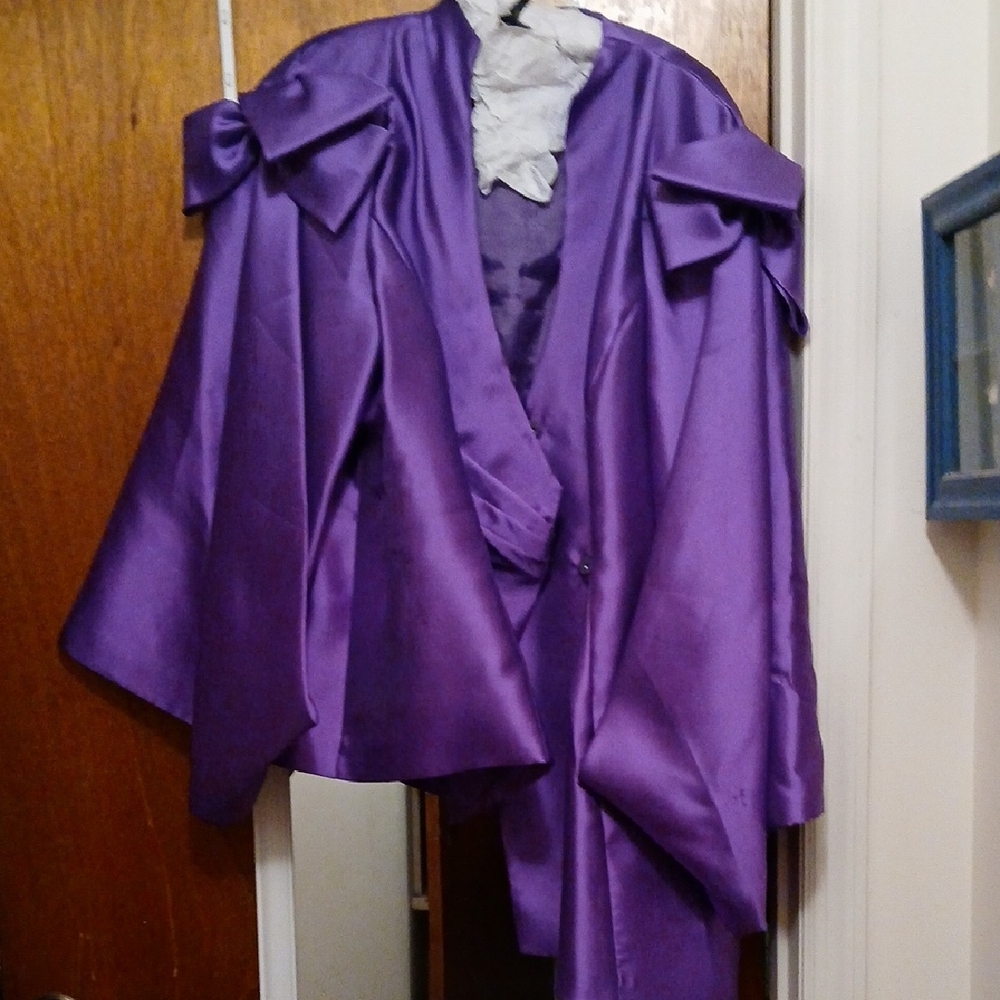 Purple Satin Two Piece Suit With Bows On Shoulder Detail And Draped Collar. - Picture 3 of 5